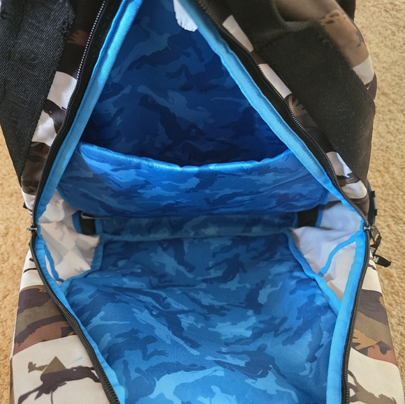 Fortnite Backpack - Picture 3 of 3